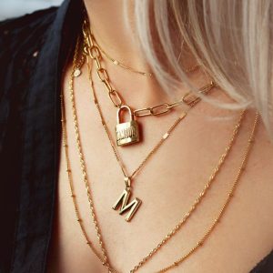 Collar de cadena con candado de amor