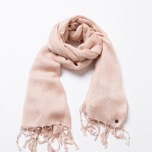 Pañuelo rectangular liso con flecos