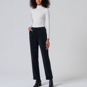 Pantalon estilo jogger