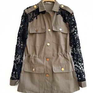 Chaqueta con manga encaje