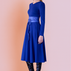 Vestido de Vuelo con Fajín Klein