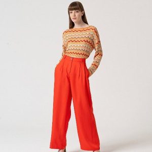Pantalón amplio con pinzas