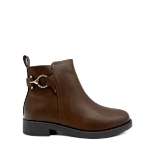Botines con Hebilla Decorativa: Estilo Chelsea con Toque Sofisticado