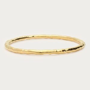 Brazalete con estructura