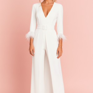 Conjunto de casaca con plumas y pantalón Mia