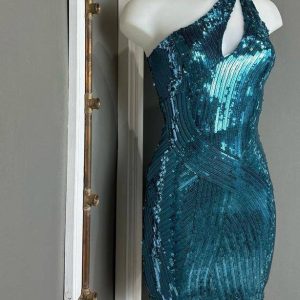 Vestido asimetrico de lentejuelas