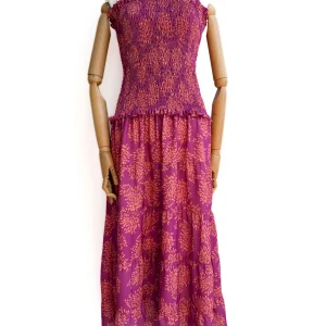 Vestido Floral con Nido de Abeja – Estilo Fresco y Versátil