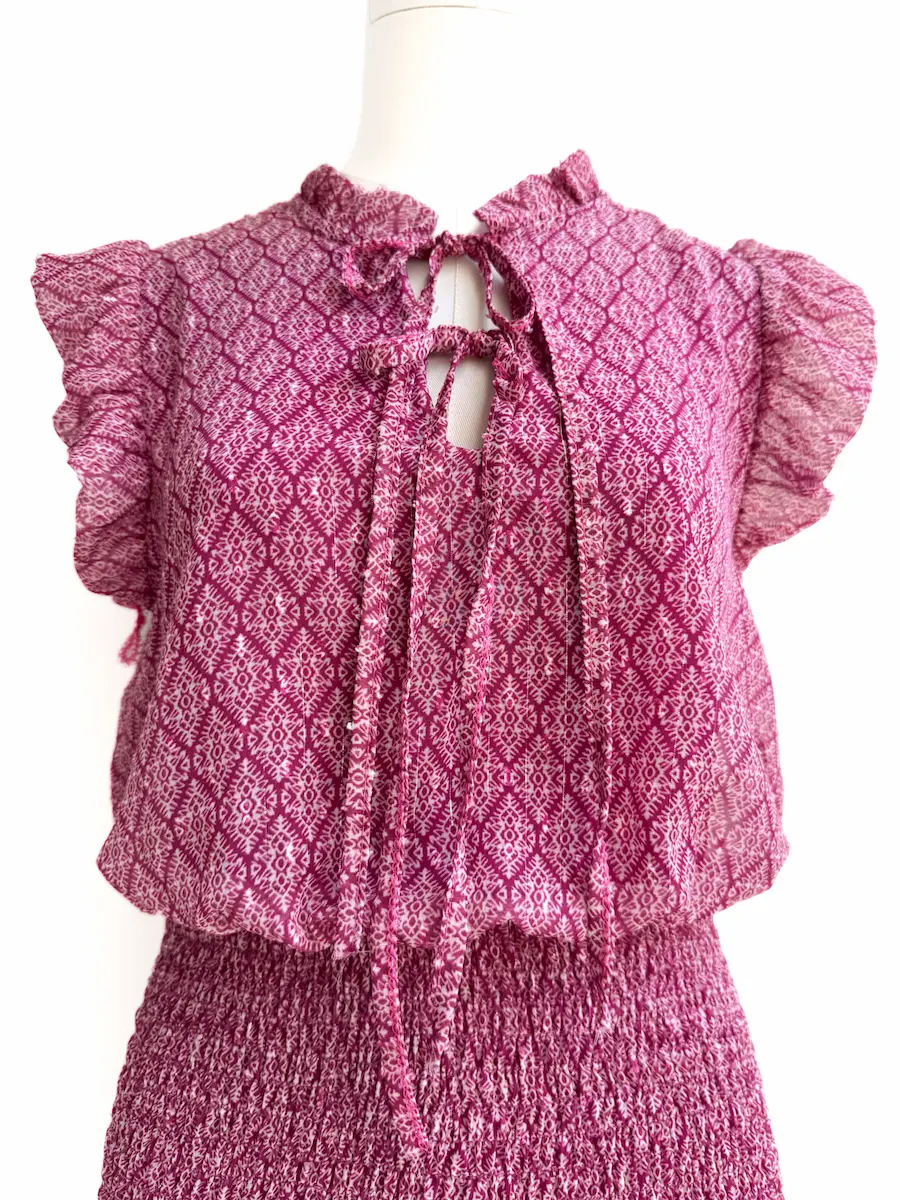 Vestido Corto Estampado con Nido de Abeja y Volantes - Imagen 3