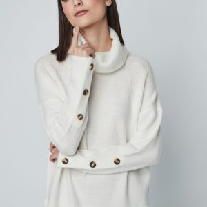 Jersey cuello chimenea con aberturas