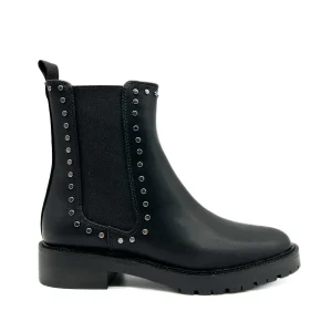Botín Chelsea Tachas Corina M4840