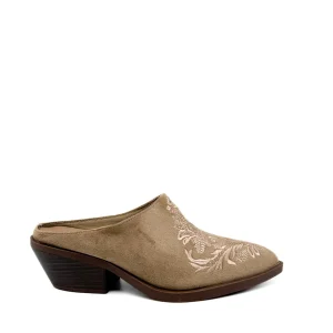 Zueco Color Beige Estilo Vaquero Con Bordado