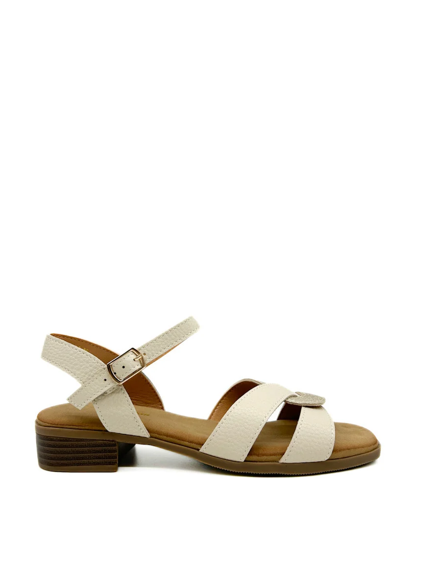 Sandalias de tacón bajo tiras cruza - Imagen 3