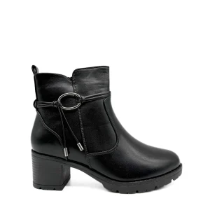 Botines con Tacón Grueso y Detalle de Anillo Metálico
