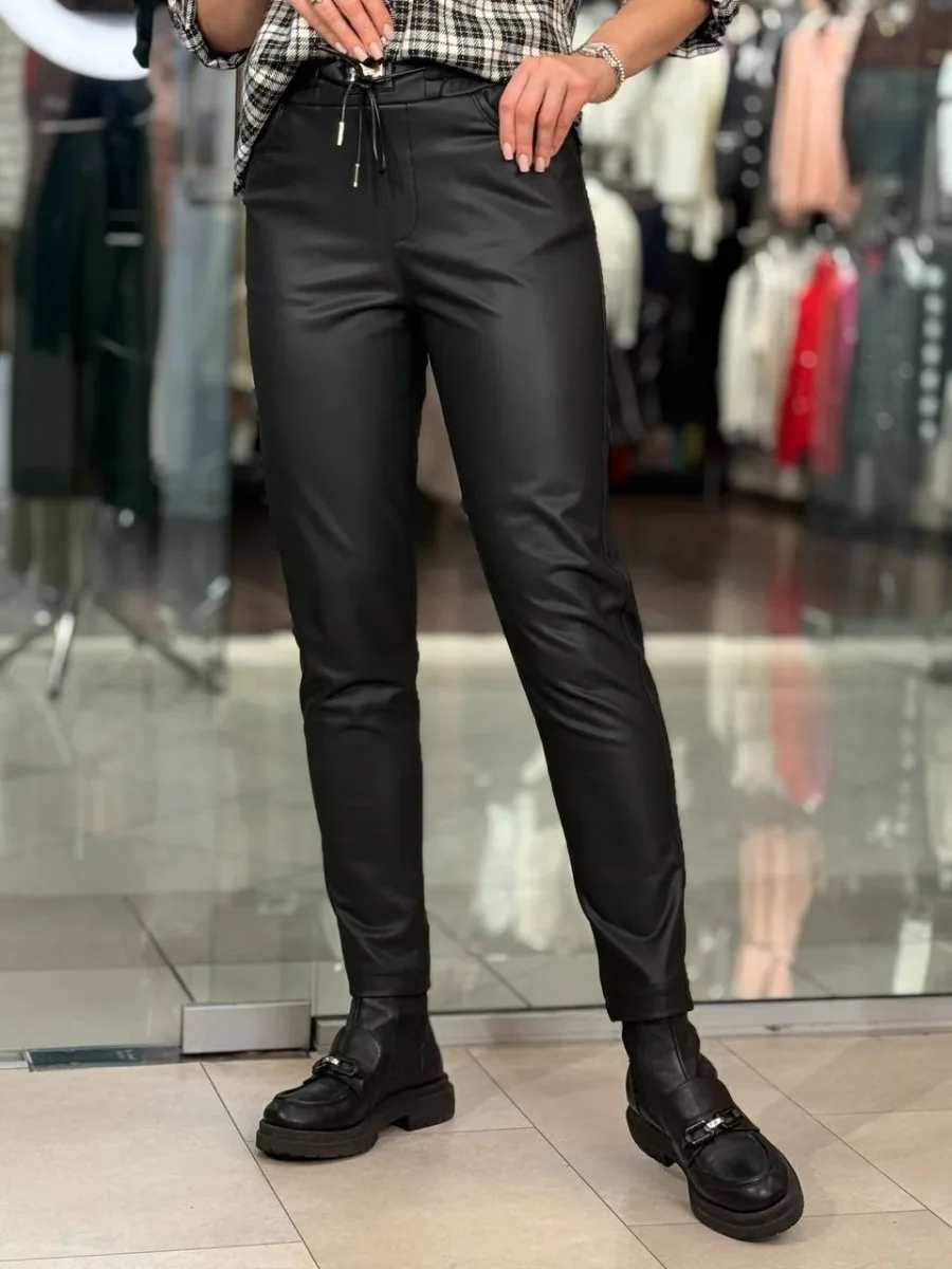 Pantalones con logo y aplicación de cuero - Imagen 2