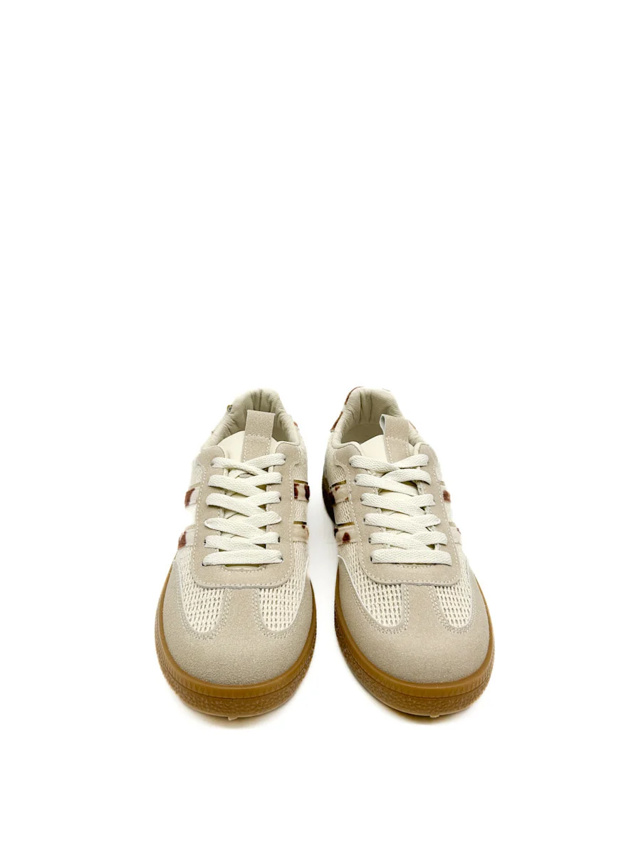 Zapatilla deportiva retro con estampado de piel de vaca - Imagen 6