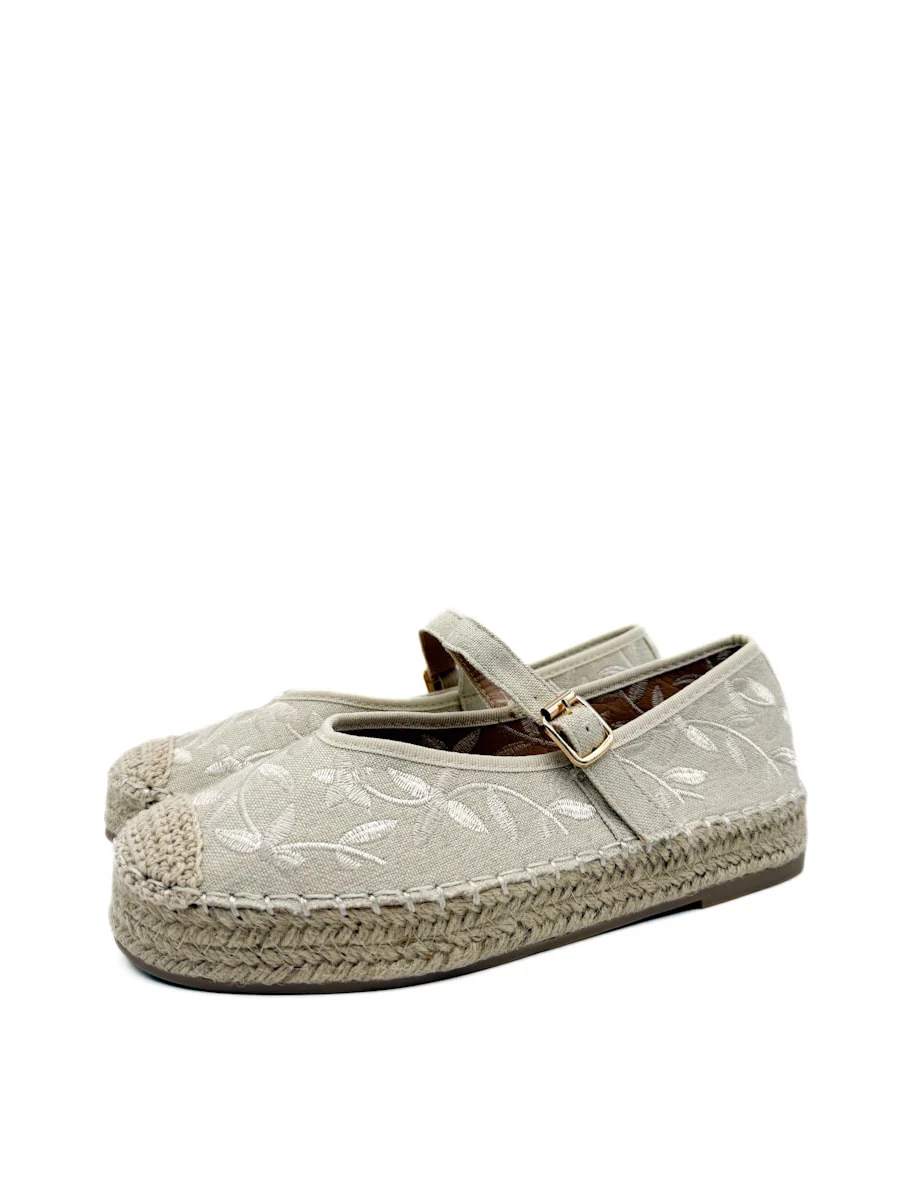 Alpargata Beige Bordada con Correa y Suela de Yute - Imagen 4