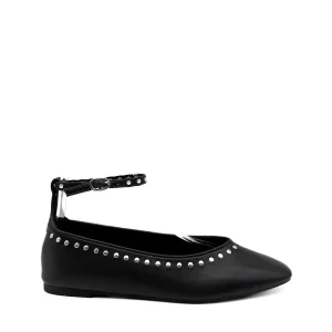 Bailarina Negra con Tachuelas y Correa de Tobillo Corina M5607
