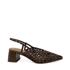 Elegancia Trenzada: Zapato Destalonado Corina con Calado y Punta Fina