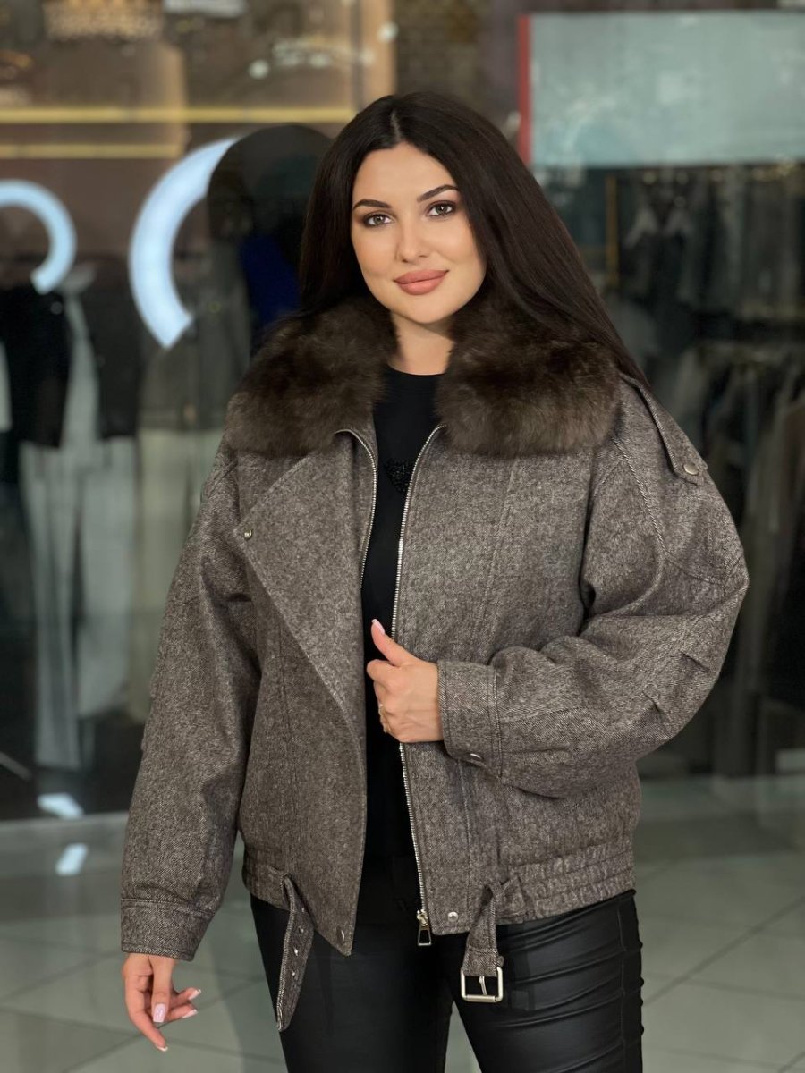 Chaqueta bomber con cinturón
