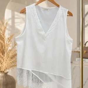 Top oversize con encaje