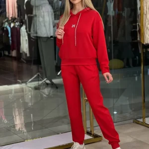 Conjunto de sudadera capucha con pedrería
