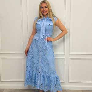 Vestido de Encaje con Lazo