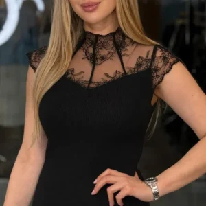 Camiseta con encaje en la parte superior (negro)