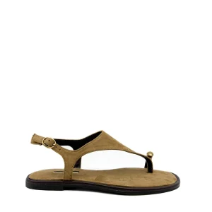 Sandalias Minimalista en Ante con Detalle de Anillo Dorado