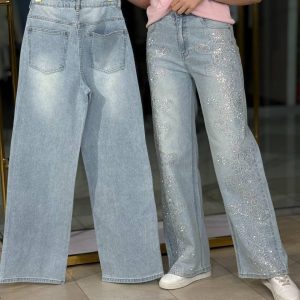 Jeans de mujer con flor de strass