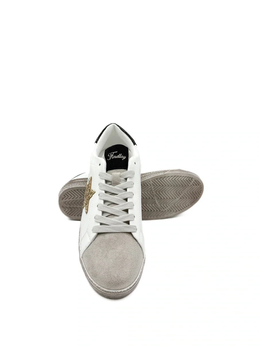 Zapatilla Urbana con Estrella Dorada y Detalle "Love - Imagen 7