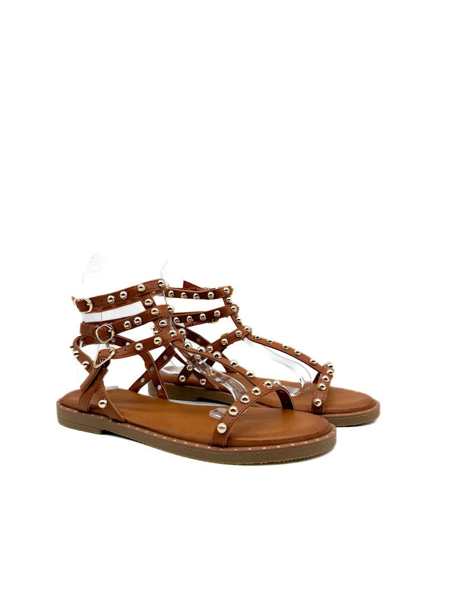 Sandalia Romanas Camel con Tachuelas Metálicas - Imagen 3