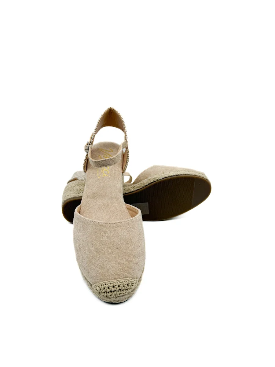 Alpargatas de Cuña Media en Antelina Beige con Detalle de Ganchillo - Imagen 7
