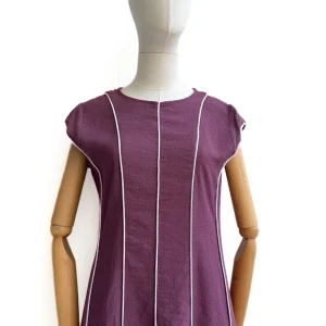 Vestido largo con líneas verticales en contraste – Disponible en varios colores