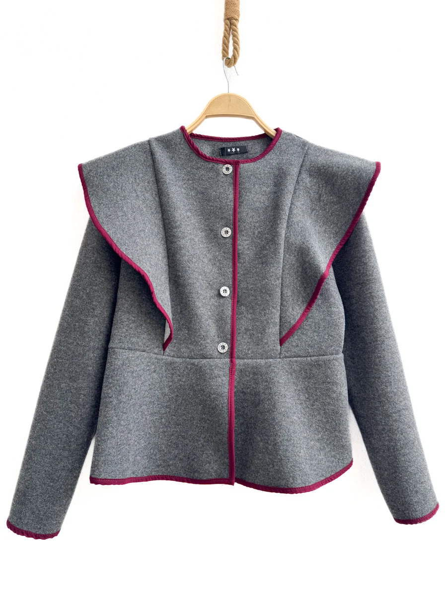 Chaqueta de paño con volante frontal y ribete en contraste - Imagen 5