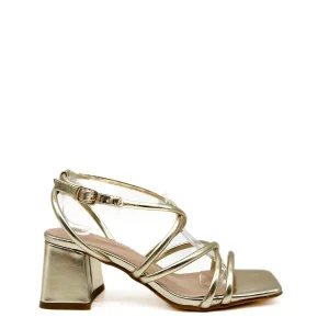 Sandalias de Tacón Bloque con Tiras Cruzadas y Acabado Metálico.