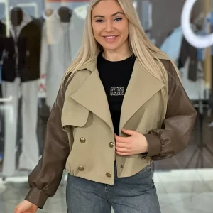 Bomber con mangas de cuero