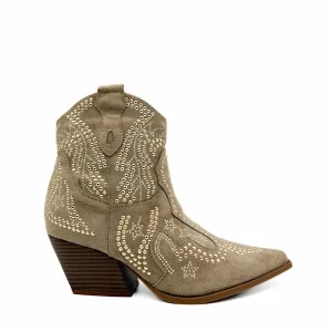 Botines cowboy de antelina con tachuelas decorativas
