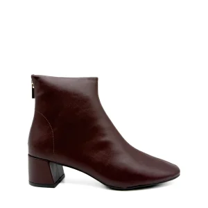Botines de Tobillo con Tacón Cuadrado  Corina  M5870