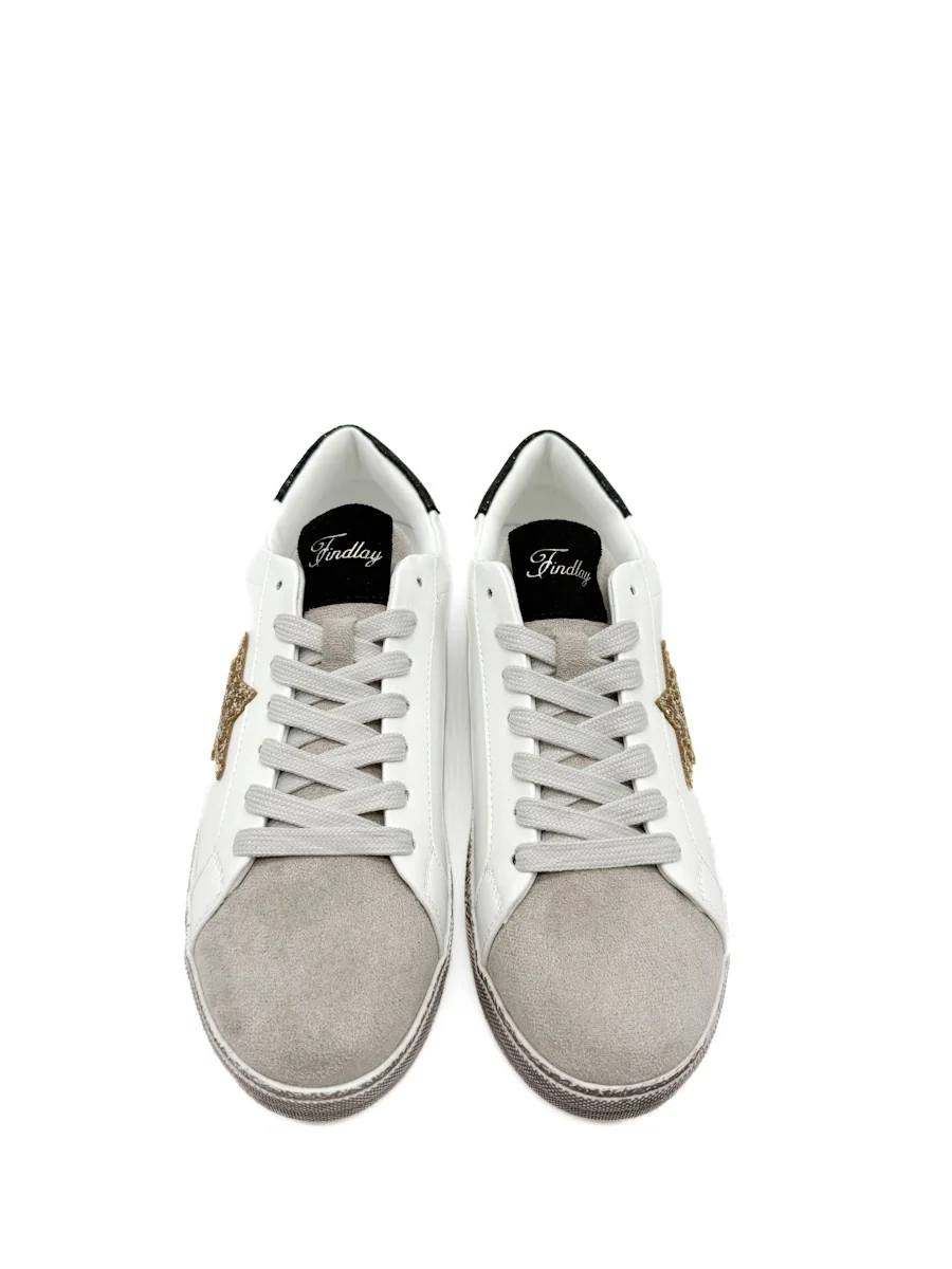 Zapatilla Urbana con Estrella Dorada y Detalle "Love - Imagen 5