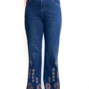 Bordado étnico en pantalones vaqueros