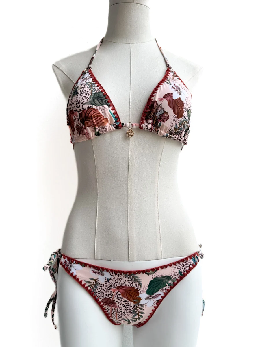 Bikini Triángulo con Estampado Tropical - Imagen 2