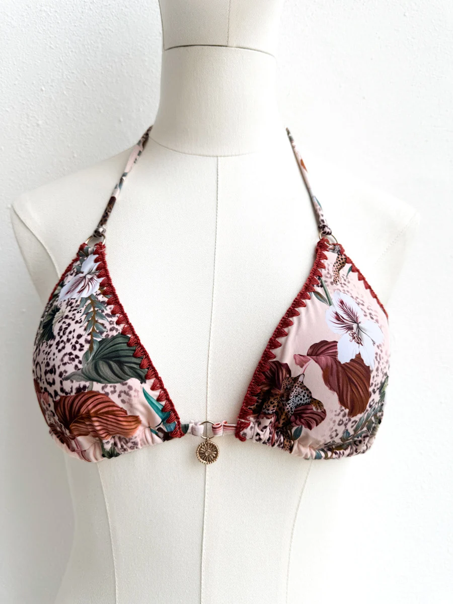 Bikini Triángulo con Estampado Tropical - Imagen 3