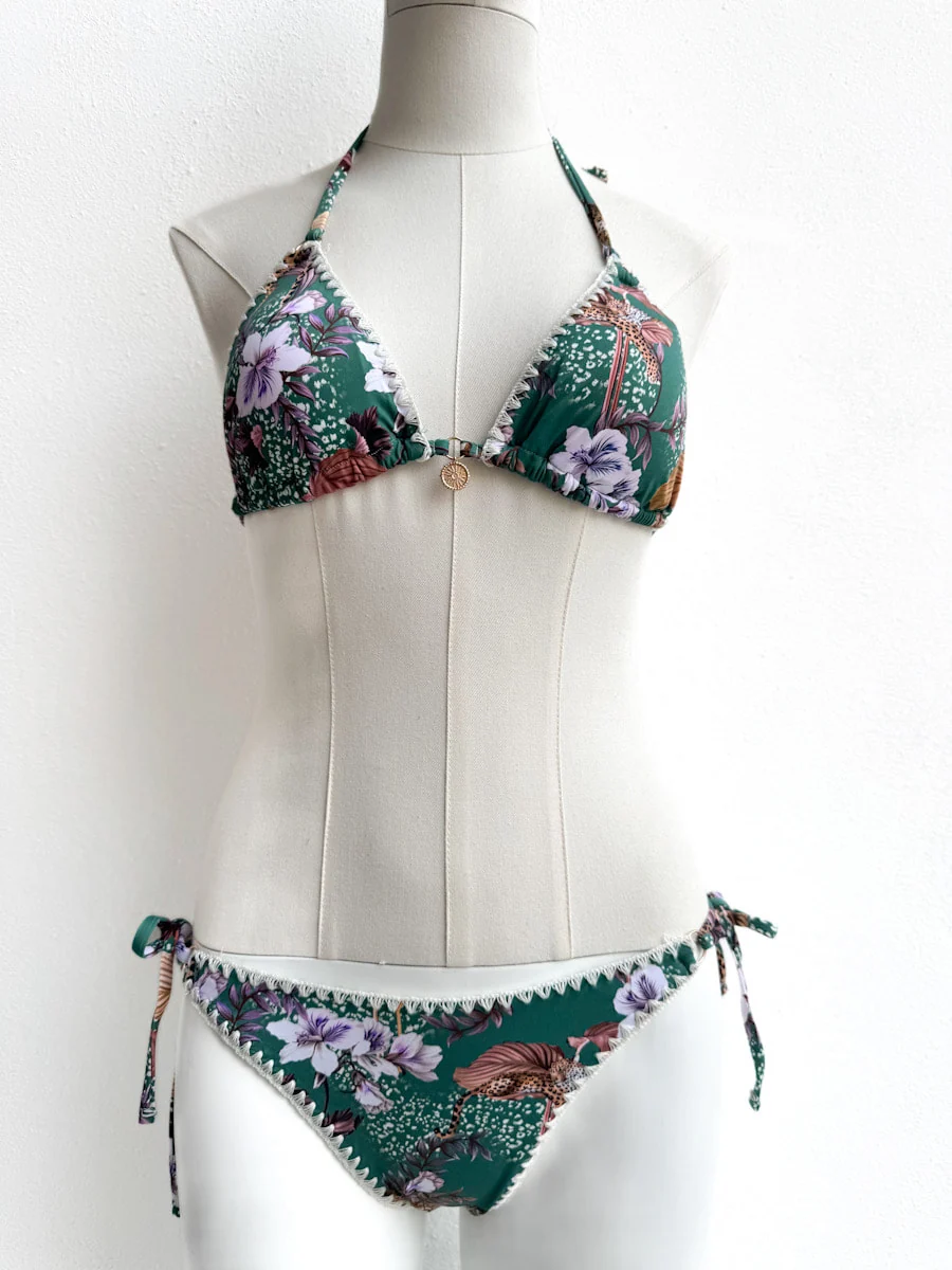 Bikini Triángulo con Estampado Tropical - Imagen 8