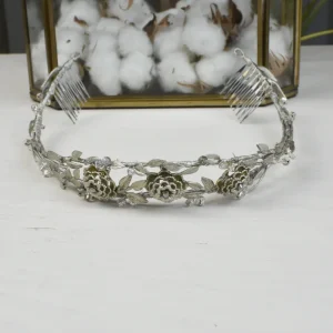 Tiara Flores Plateadas
