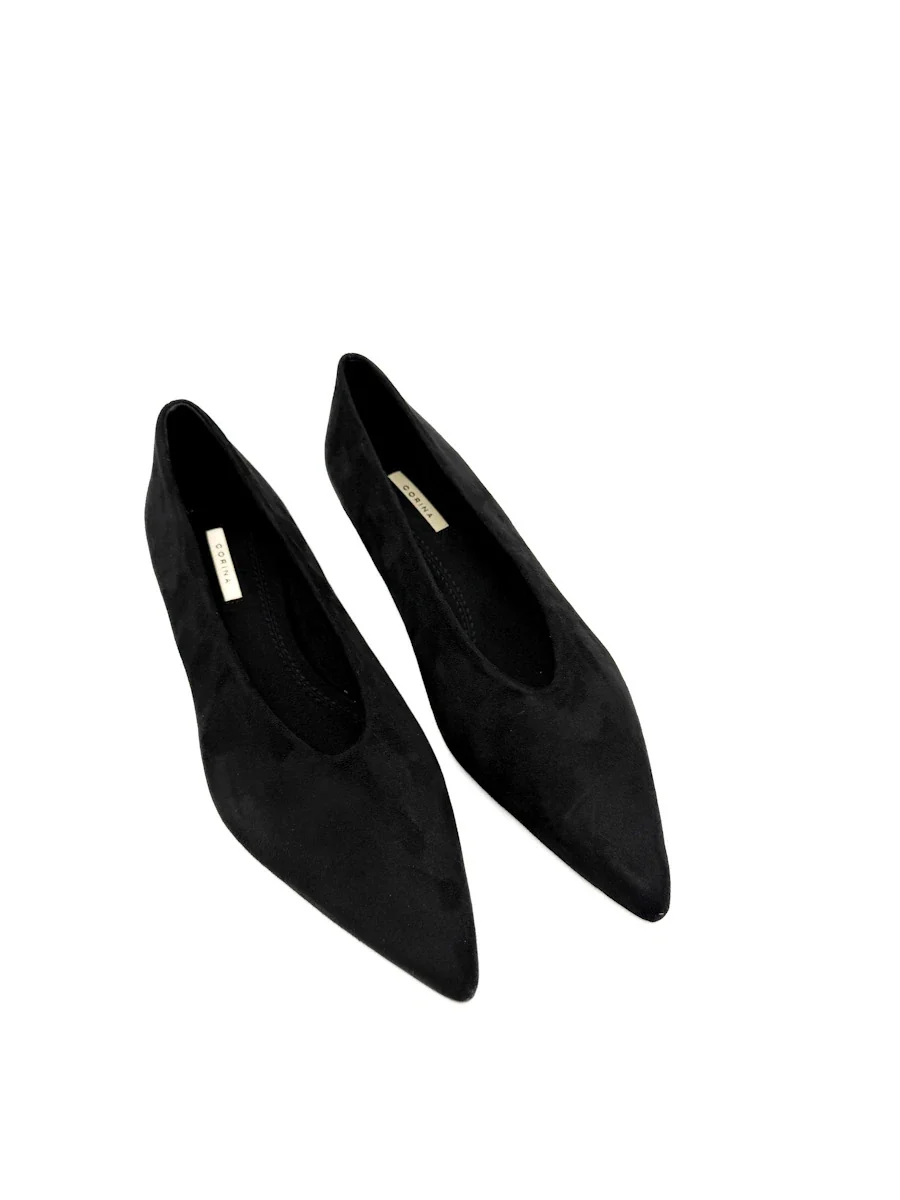 Zapato de Salón en Antelina con Tacón Sensato y Punta Afilada - Imagen 9
