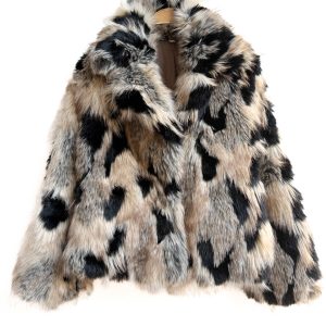 Chaqueta de Piel Sintética con Estampado Leopardo — Elegancia Salvaje y Estilo Atrevido