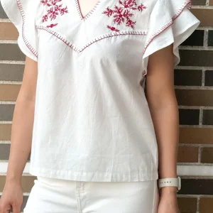 Blusa Artesanal con Bordado en Rojo