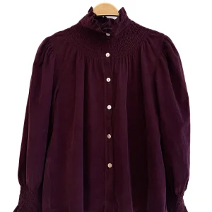 Blusa de Pana con Cuello Volante y Detalle Plisado