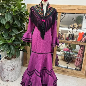 Traje de Flamenca Mod.Azucena Buganvilla Lunar Negro T.42