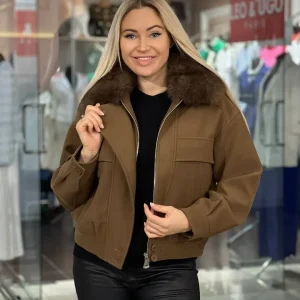 Bomber con ribetes de piel natural